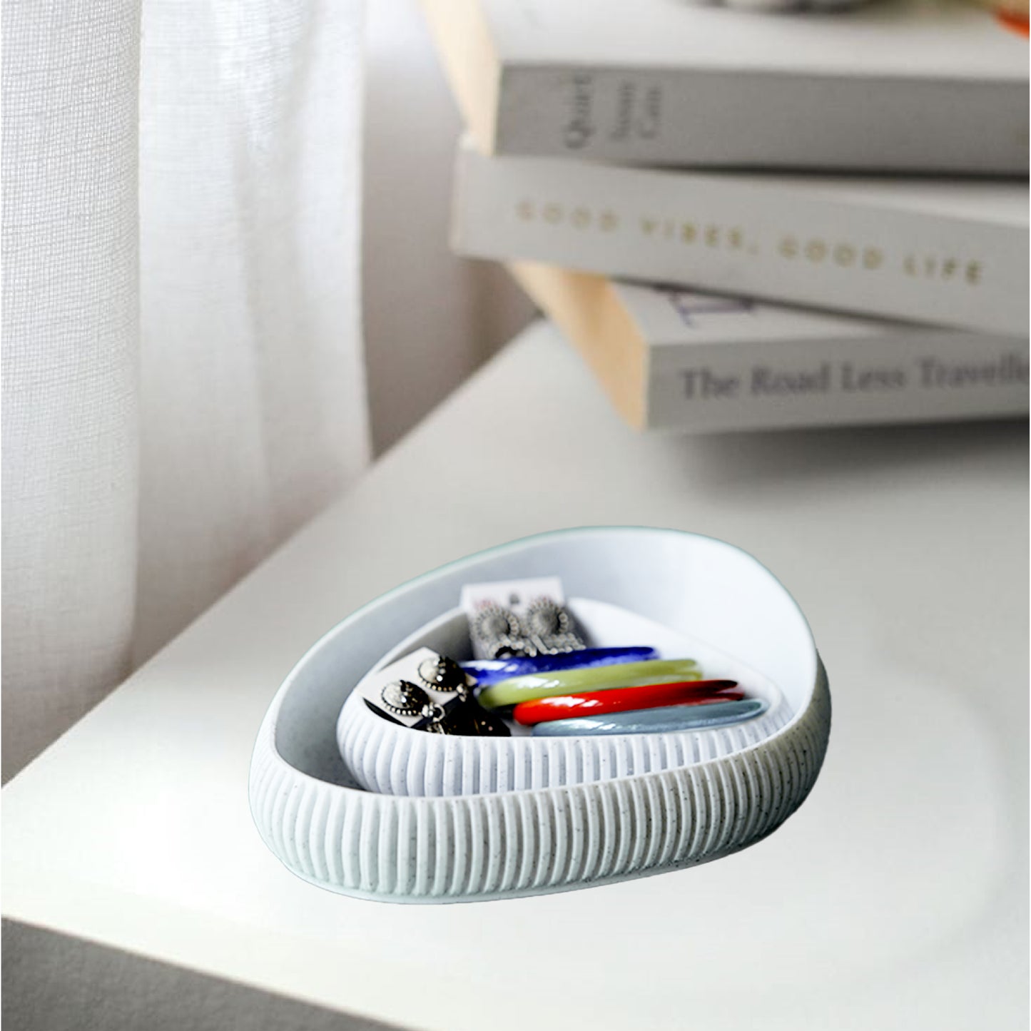 Wublue oval tray small – Compact Decorative Tray | Modern Ribbed Texture | For Rings, Coins, Keys & Small Essentials