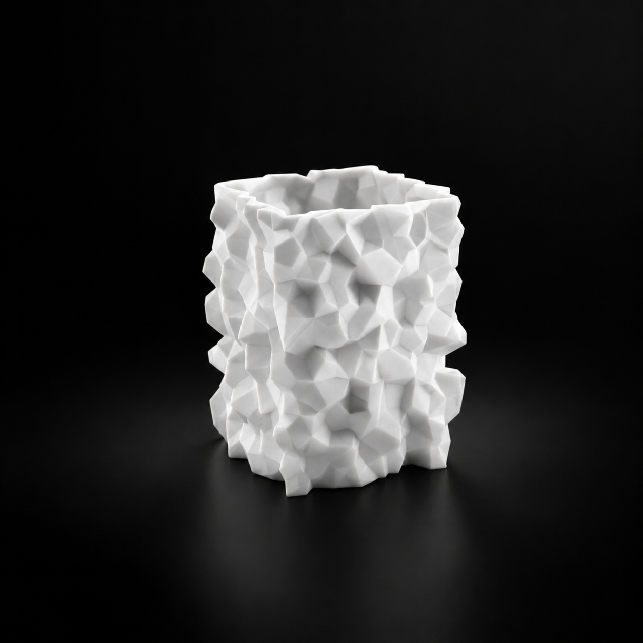Wublue Rough Geometric Pen Holder