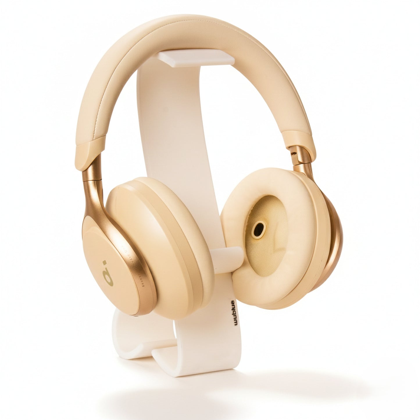 The Wublue Spine is a sleek, vertical headphone stand
