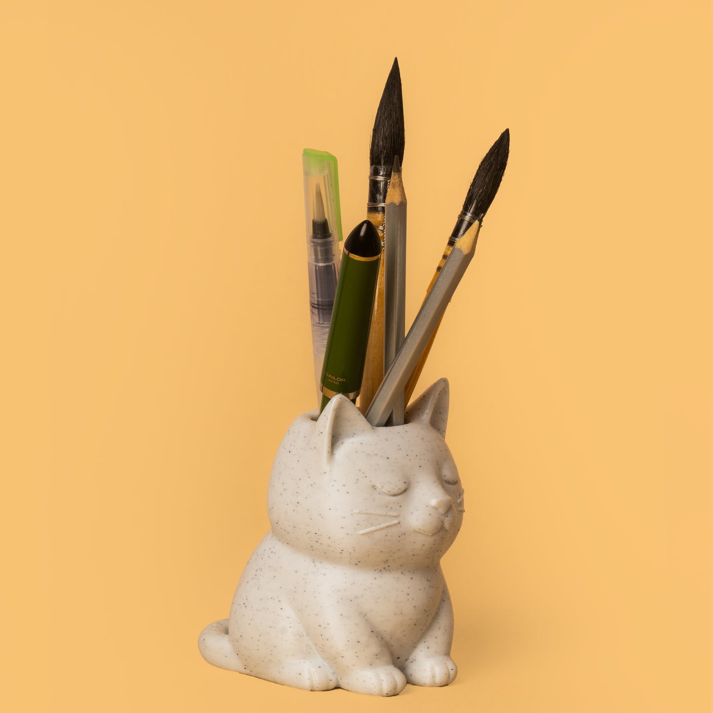 Wublue Mews Desk Organizer | Cat Shape Pen Holder