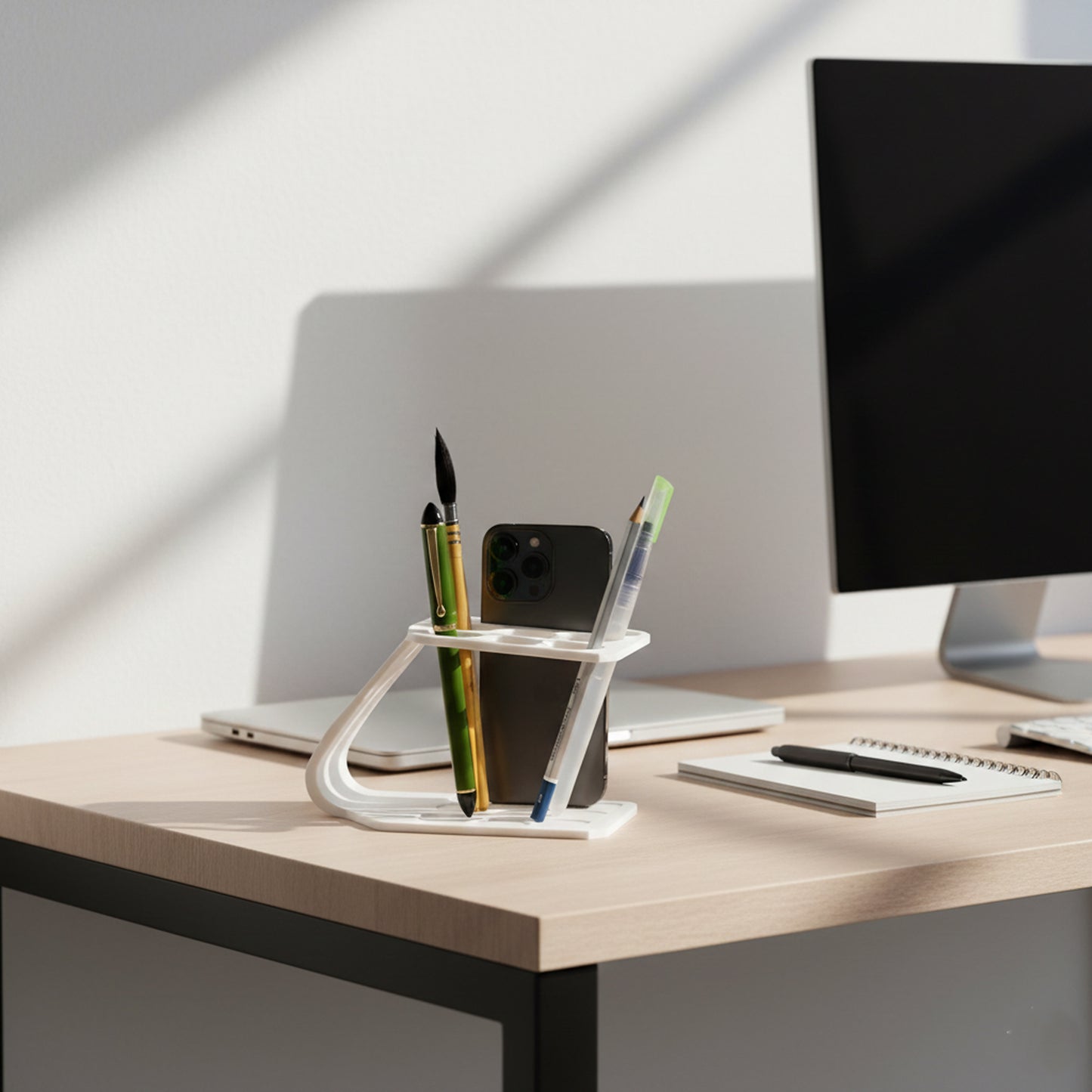 Wublue The Plane –  Phone Stand & Multi-Slot Pen Holder